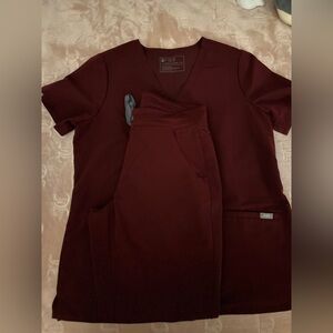 Figs scrub set - Burgundy